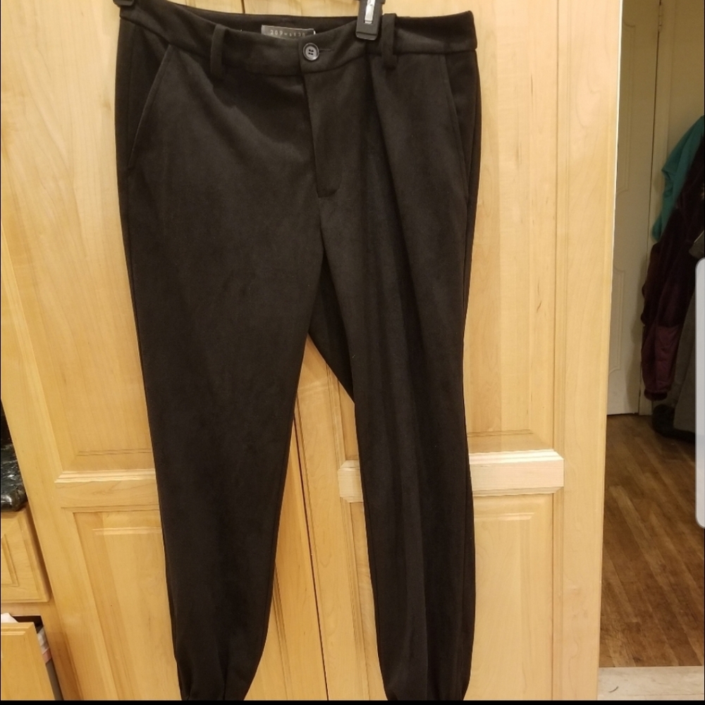 209 wst Cropped Black stretch pants SZ 12 NWT